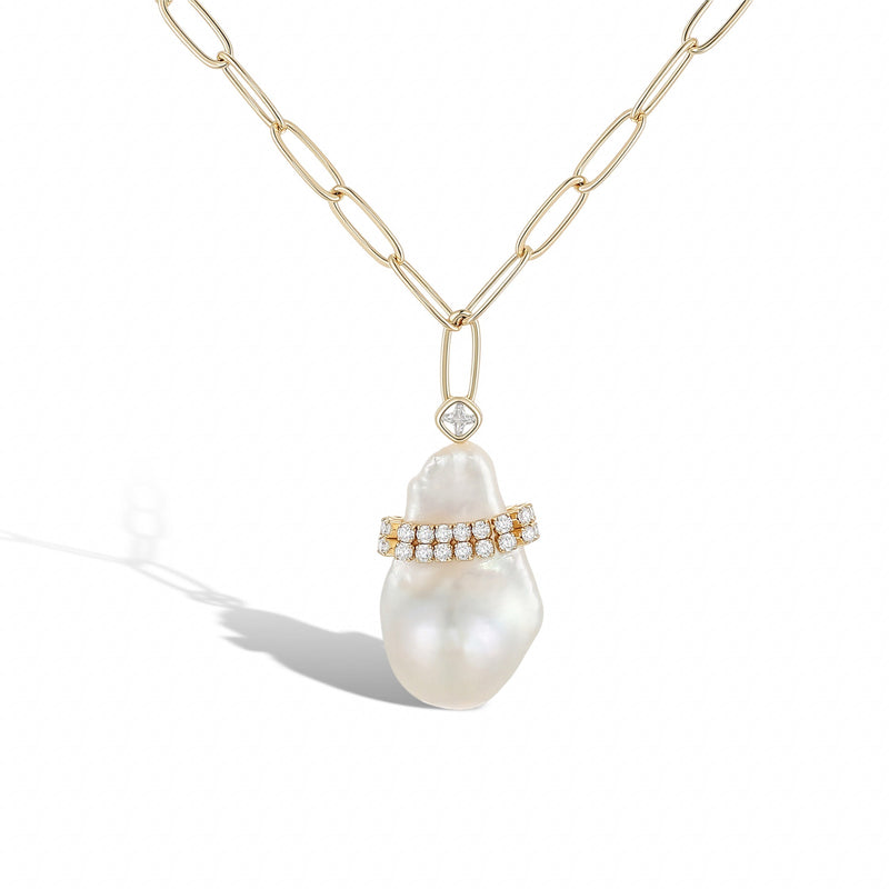 Douceur Subtle Baroque Pearl White Necklace