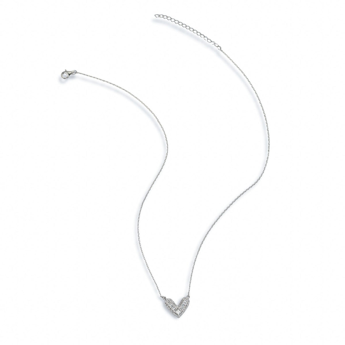 Évelyne White Heart Necklace