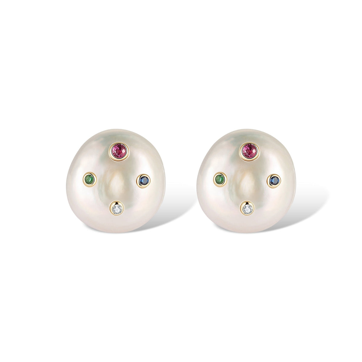 Gravé Finement Baroque Pearl Stud Earrings