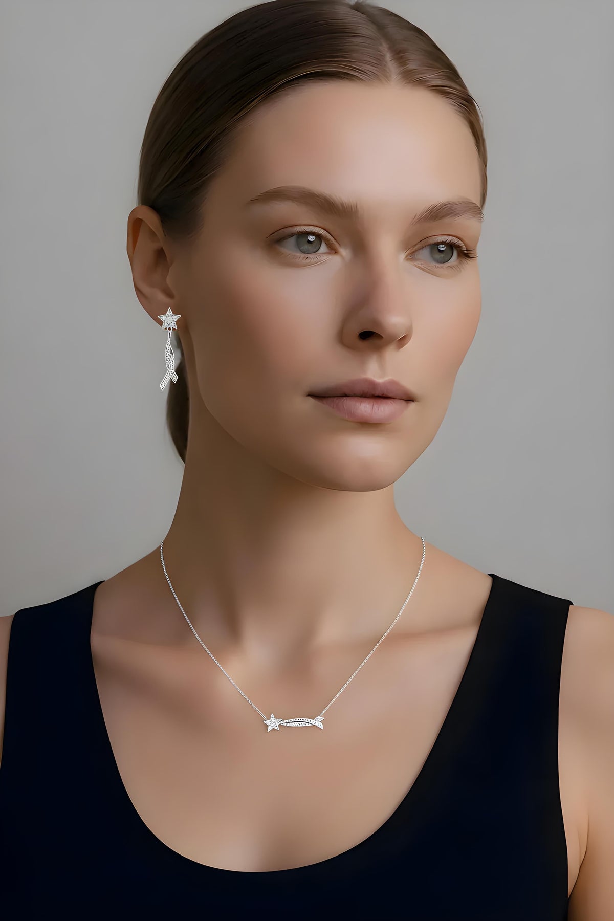 Laënnec White Star Necklace